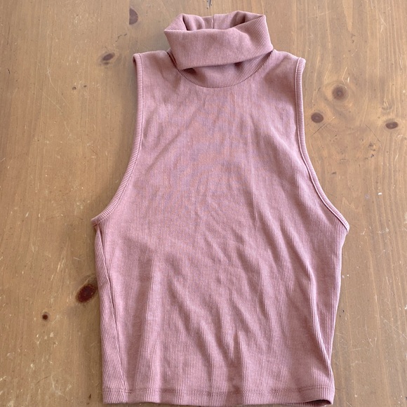 ZARA MAUVE TURTLENECK TANK - Picture 1 of 2